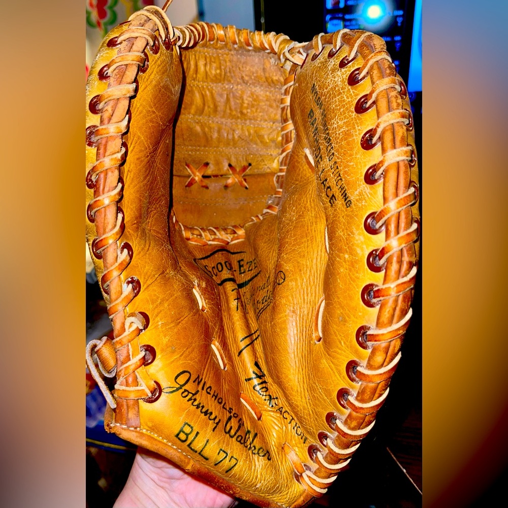 Vintage Johnny Walker Baseball  Catchers Mitt